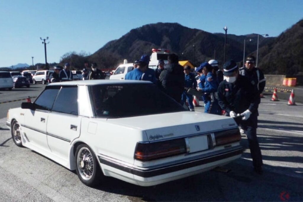 なぜ「初日の出暴走」は見なくなった？ かつての迷惑風物詩の現状は？ 集団暴走はどんな違反になるのか