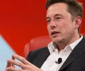 マスク氏「俺、経営者に向いてる?」→アンケート「結果に従う」