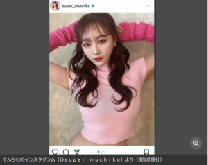 てんちむ、へそ出し＆くびれショットでサンタへお願い「コメントがてんちむで好き」激やせを心配する声も