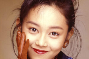 浅香唯33年ぶり靱帯損傷 松葉づえも「ギプスはせずに元気に仕事こなしてます。心配しないで」