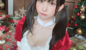 えなこ、超ミニのメイドコスプレに絶賛の嵐「最上級の可愛さ」「色々えげつない」