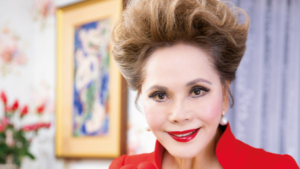 デヴィ夫人、ウクライナ訪問に反響 「なんだかんだ言って、この人は凄い!!」「80歳を超えた超人的なパワー」