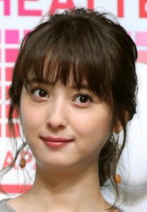 佐々木希 日ハム吉田輝星との2ショットに「お似合いすぎ」の声 4歳長男がなつく「よっしー」