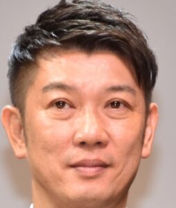 TKO木本、巨額投資トラブル謝罪も...会見は和やかムード 記者からいじり&エール、笑顔でガッツポーズも