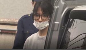 「彼と大麻を吸った」小学校勤務の28歳女と交際相手を逮捕 同棲するマンションには“吸引道具”…2人の接点は