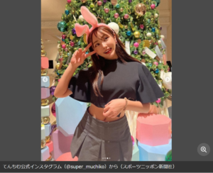 てんちむ うさ耳&ミニスカ姿で“新年の誓い”「出来れば加工アプリ卒業 そして痩せる」