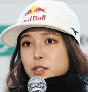 【涙】高梨沙羅は2本目終了後にスーツ規定違反で失格に 自国開催大会で再び悪夢 W杯蔵王大会