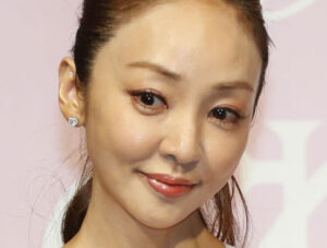 「やめてくれ」「岸田が検討し始めたらどうするんだ」神田うのさんの「安倍空港」発言が話題