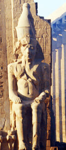 3500年前の王族墓か エジプト・ルクソールで発見