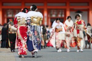 【時代】20歳の式典、振り袖は必須? 女性の出席を阻む要因にも<ニュース深掘り>