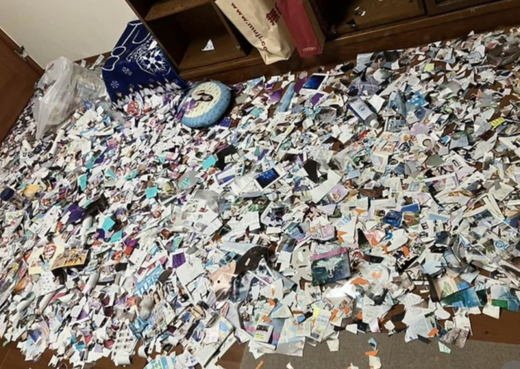 AKBに2000万を注ぎ込むも...岡田奈々騒動で「人生取り戻した」　グッズ大量破壊のファンに聞いた決別の背景