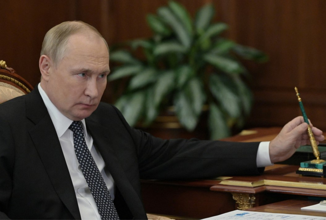 プーチン氏、6日から36時間の停戦指示　ウクライナ「占領地撤退が先」