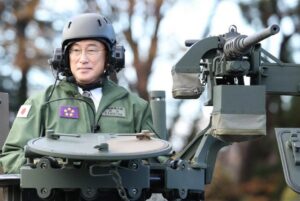 「防衛国債」実現に消費増税も 防衛費“ゴリ押し”で開く「亡国の扉」