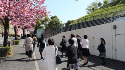 4月新学期から「マスク不要」 体育や合唱時も、文科省方針